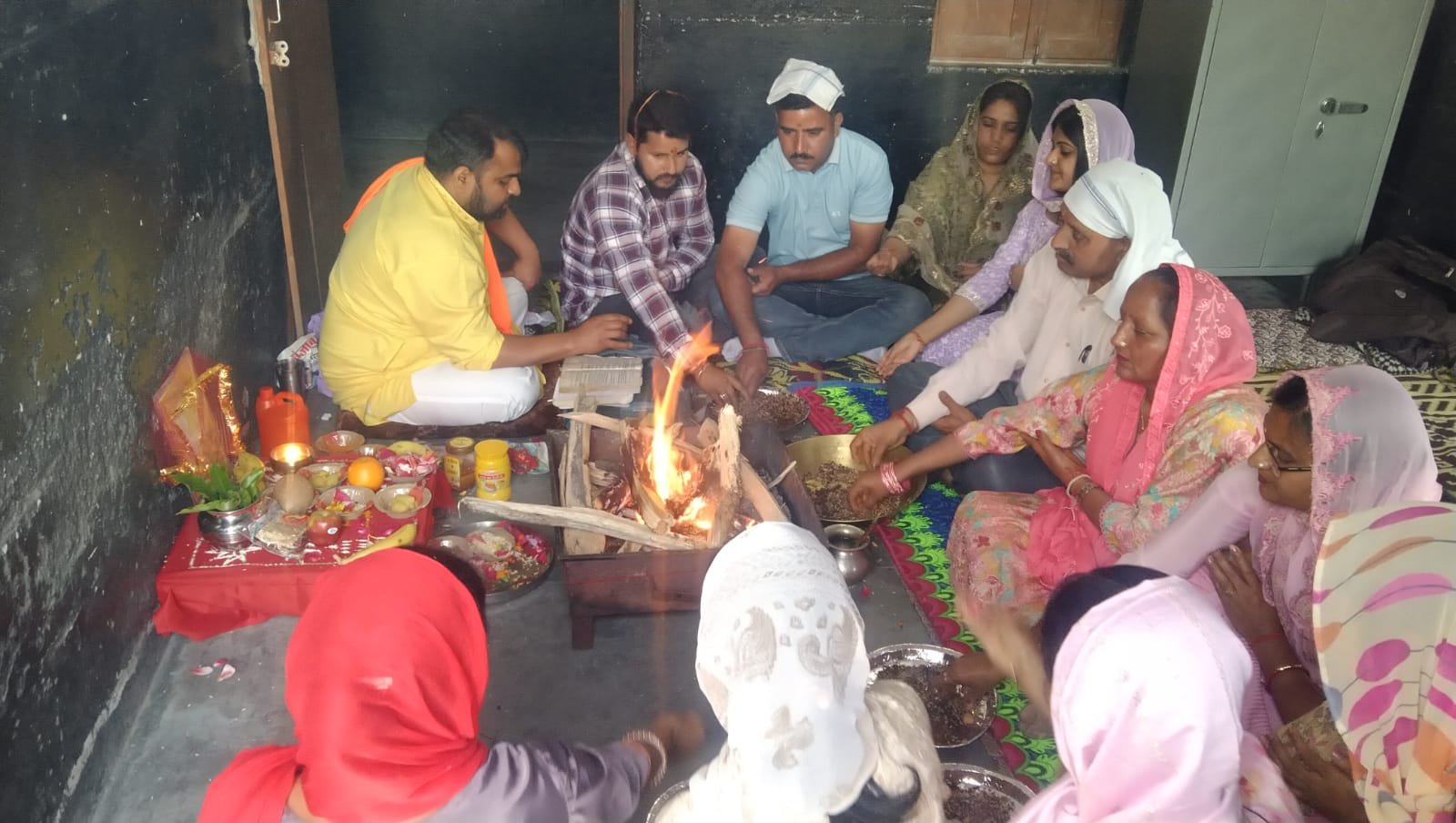 आदर्श मॉडल पब्लिक स्कूल में नए सत्र का आगाज, हवन यज्ञ के साथ