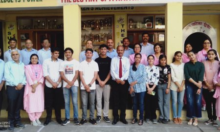 जीएवी में रश्मि के जमा दो में 96.2  फीसदी