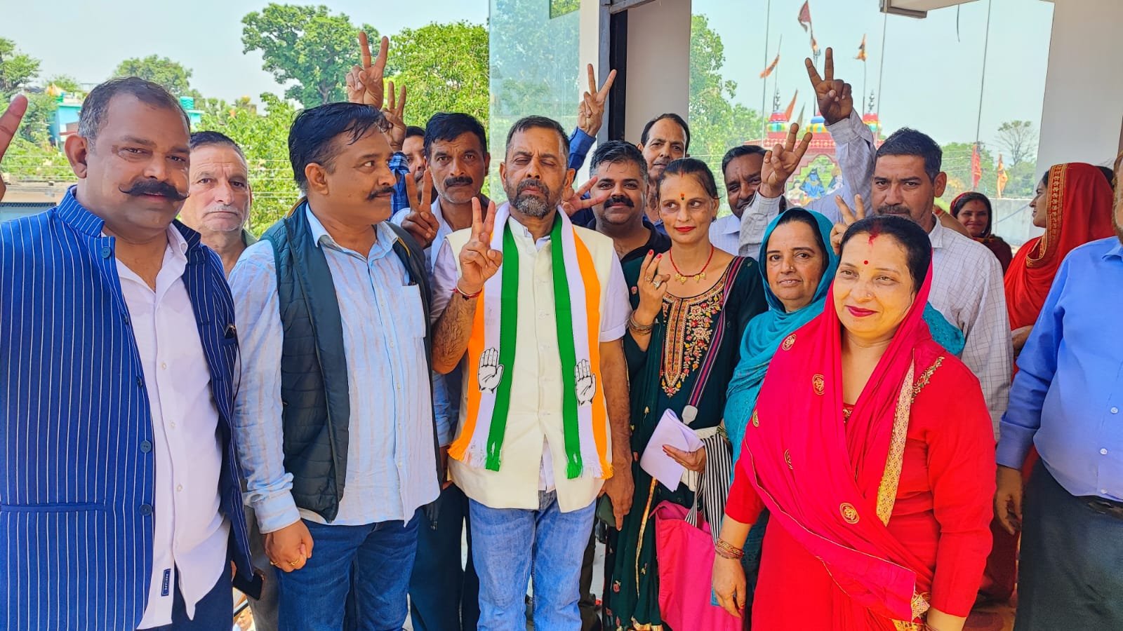 कांग्रेस प्रत्याशी सुभाष ढटवालिया ने समर्थकों संग बैठक कर बनाई आगामी रणनीति