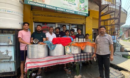 नटेहड़ गांव के दुकानदारों ने लगाई मीठे पानी की छबील