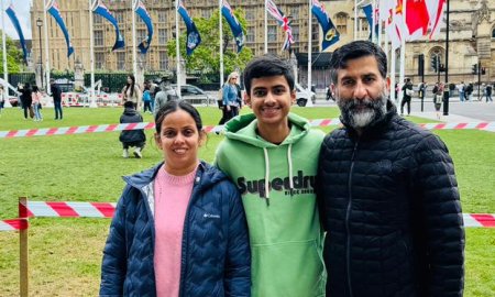 शम्मी सोनी परिवार सहित शैक्षणिक भ्रमण के लिए इंग्लैंड पहुंचे।