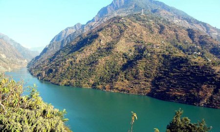 पीने के पानी को तरसे लोग ,तीन-तीन स्कीमें नाकाम