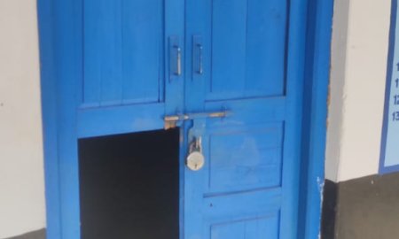 बंद पड़े विद्यालयों को आंगनबाड़ी या सामाजिक केन्द्रों में किया जाए परिवर्तित।