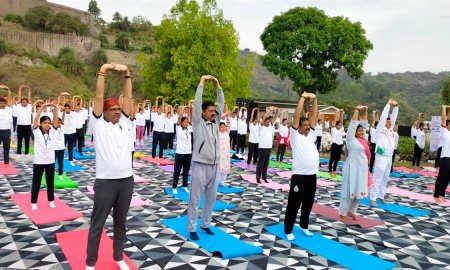 काँगड़ा के अलग-अलग क्षेत्रों में आज मनाया गया अंतर्राष्ट्रीय योग दिवस
