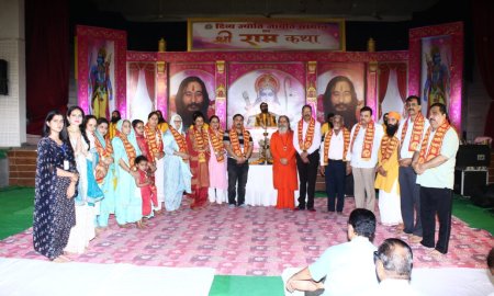 श्री राम कथा मानव के हृदय में भक्ति, वैराग्य और प्रेम का बीज करती है रोपित