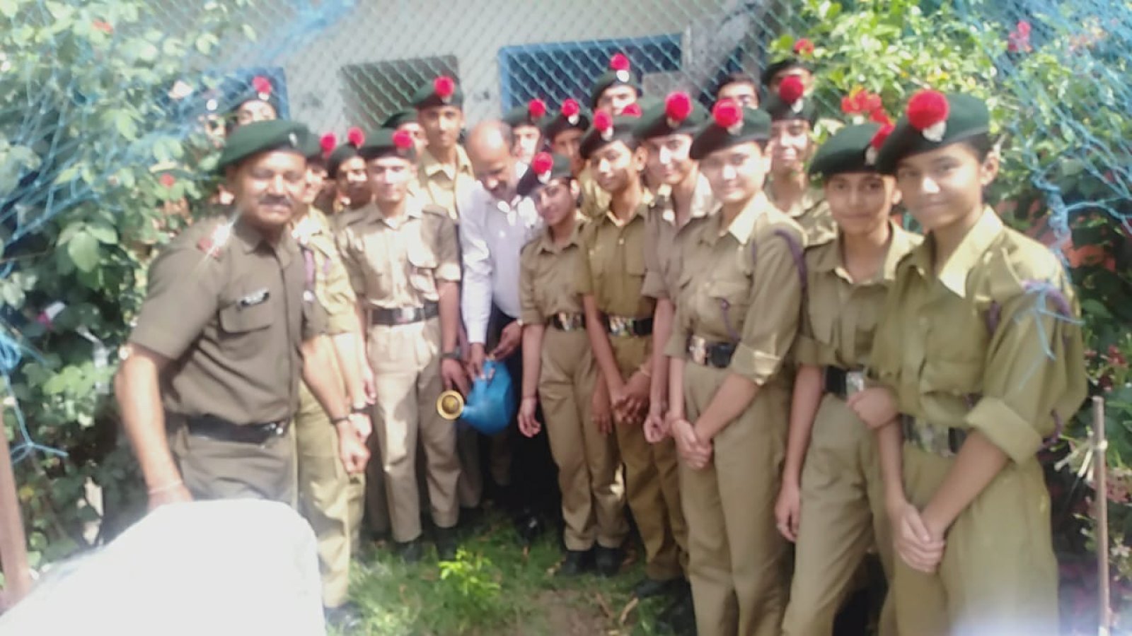 जीएवी के एनसीसी कैडेट ने विश्व पर्यावरण दिवस पर किया पौधारोपण