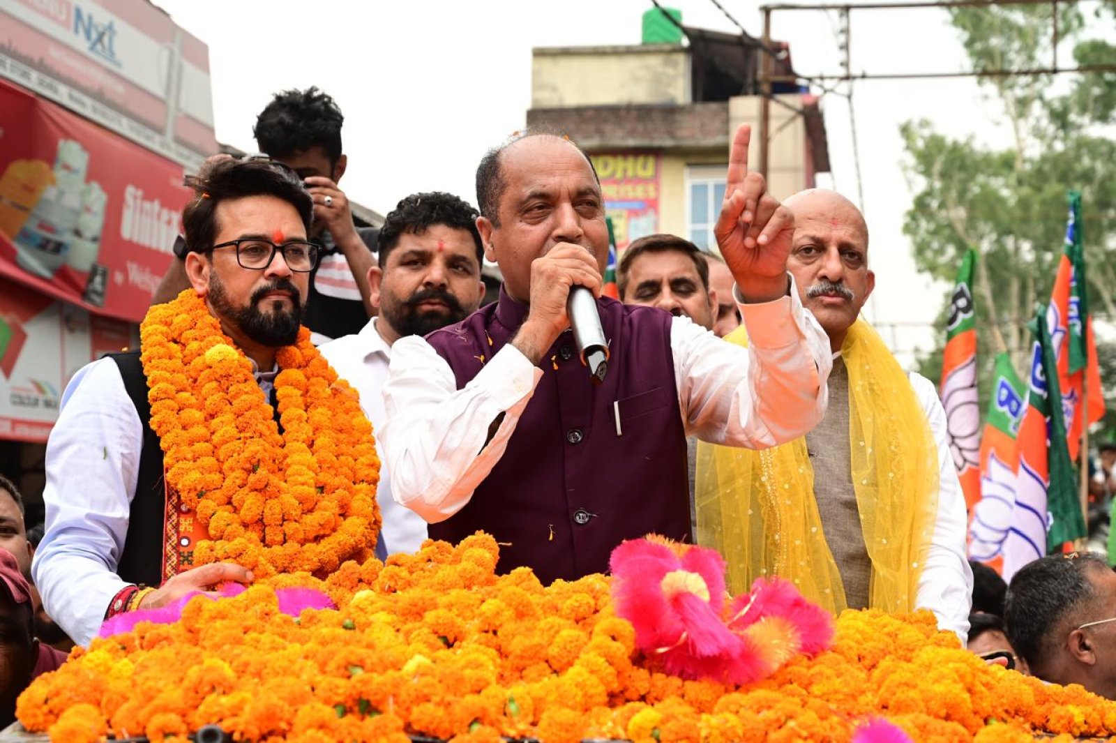 होशियार सिंह के साथ है देहरा की जनता, भारी मतों से जीतेगी भाजपा : जयराम ठाकुर