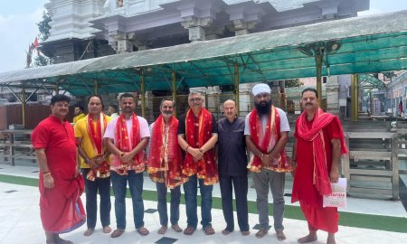 नाहन विधानसभा के विधायक अजय सोलंकी ने बज्रेश्वरी देवी के दर पर नवाया शीश