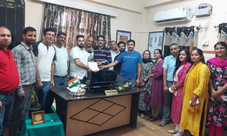 कांगड़ा में संघ के पदाधिकारियों ने तहसीलदार के माध्यम से एसडीएम को भेजा ज्ञापन