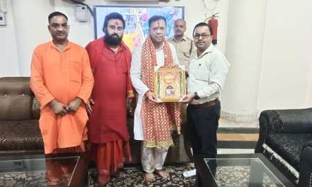 गोवा राज्य कैबिनेट मंत्री विश्वजीत ने ज्वालामुखी मंदिर में नवाया शीश