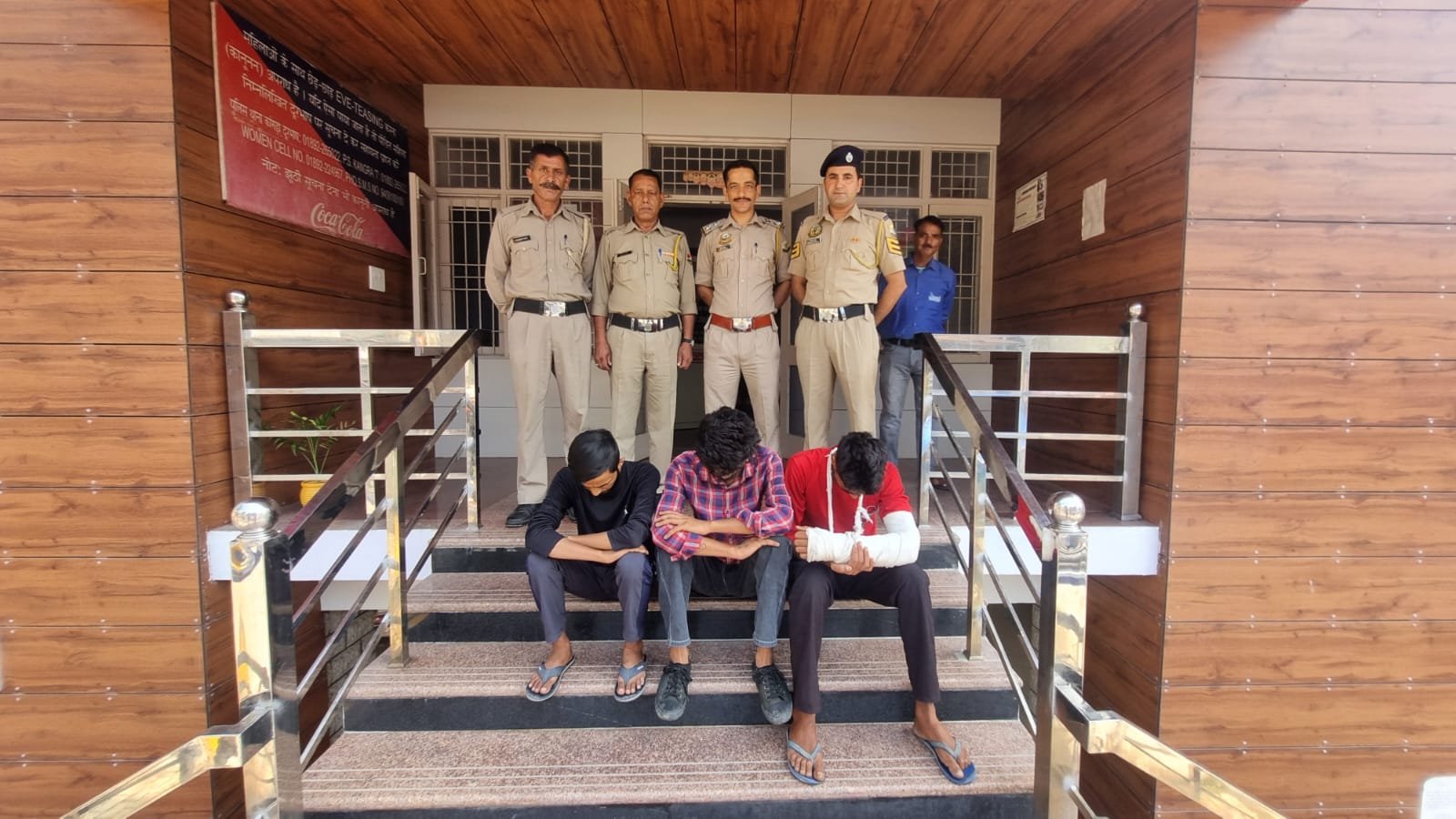 एटीएम चोरी करने के प्रयास में तीन गिरफ्तार