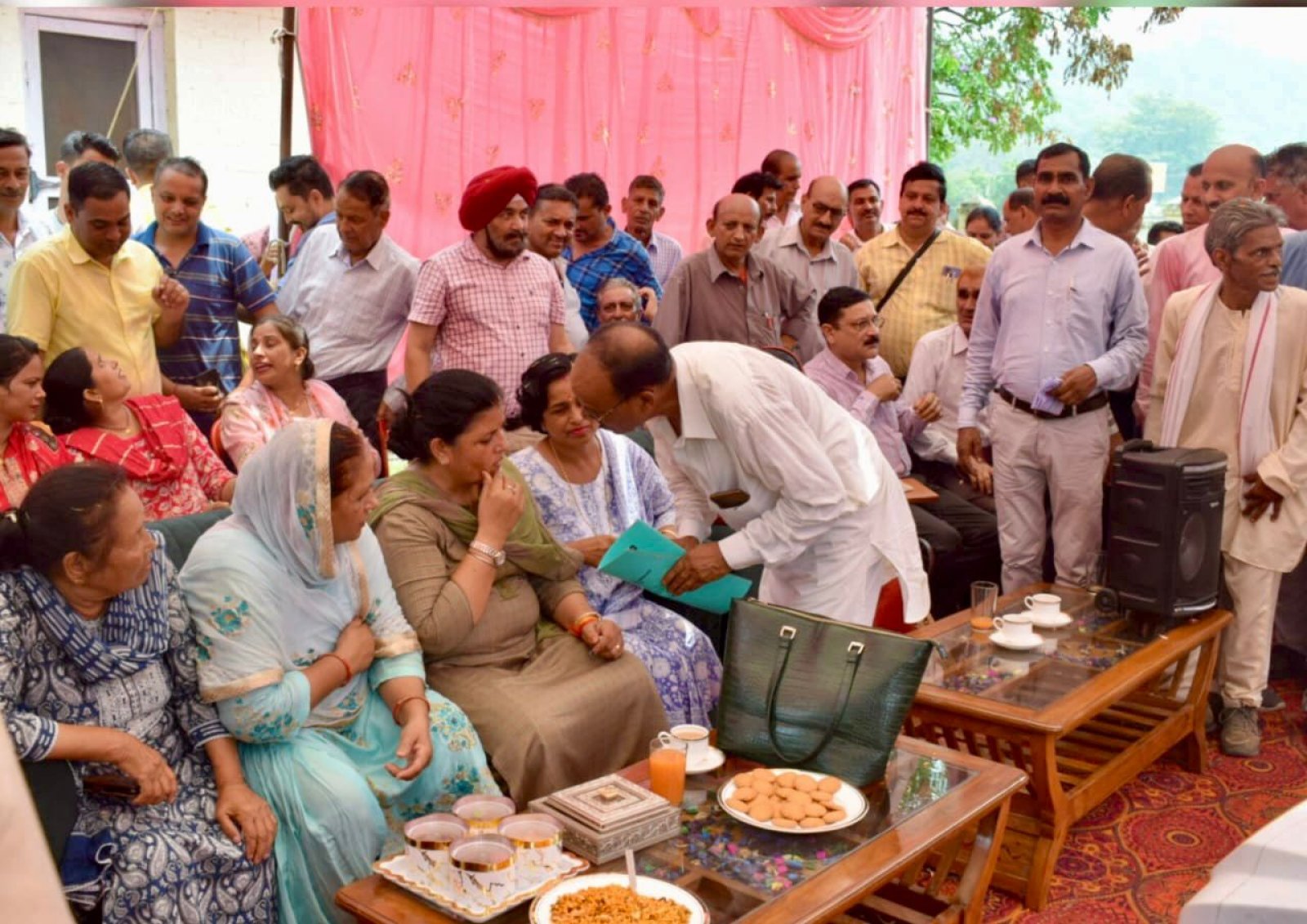 विधायक बेटी के स्वागत में देहरा वासियों ने बिछाई पलकें