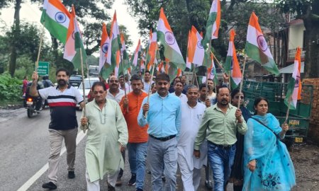 भाजपा मंडल कांगड़ा ने निकाली तिरंगा यात्रा