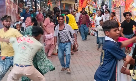 ज्वालामुखी में आपस में भिड़े श्रद्धालु, वीडियो वायरल