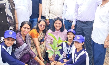 धर्मशाला ब्लॉक कांग्रेस ने पर्यावरण संरक्षण का दिया संदेश, बगली पंचायत में किया पौधारोपण