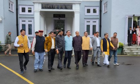 बड़े ठेकेदारों के साथ डील करके शराब घोटाला कर रही है सुक्खू सरकार : जयराम ठाकुर