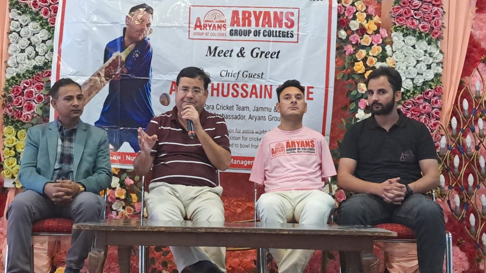 आर्यन्स के ब्रांड एंबेसडर पैरा क्रिकेटर आमिर हुसैन का कांगड़ा दौरा