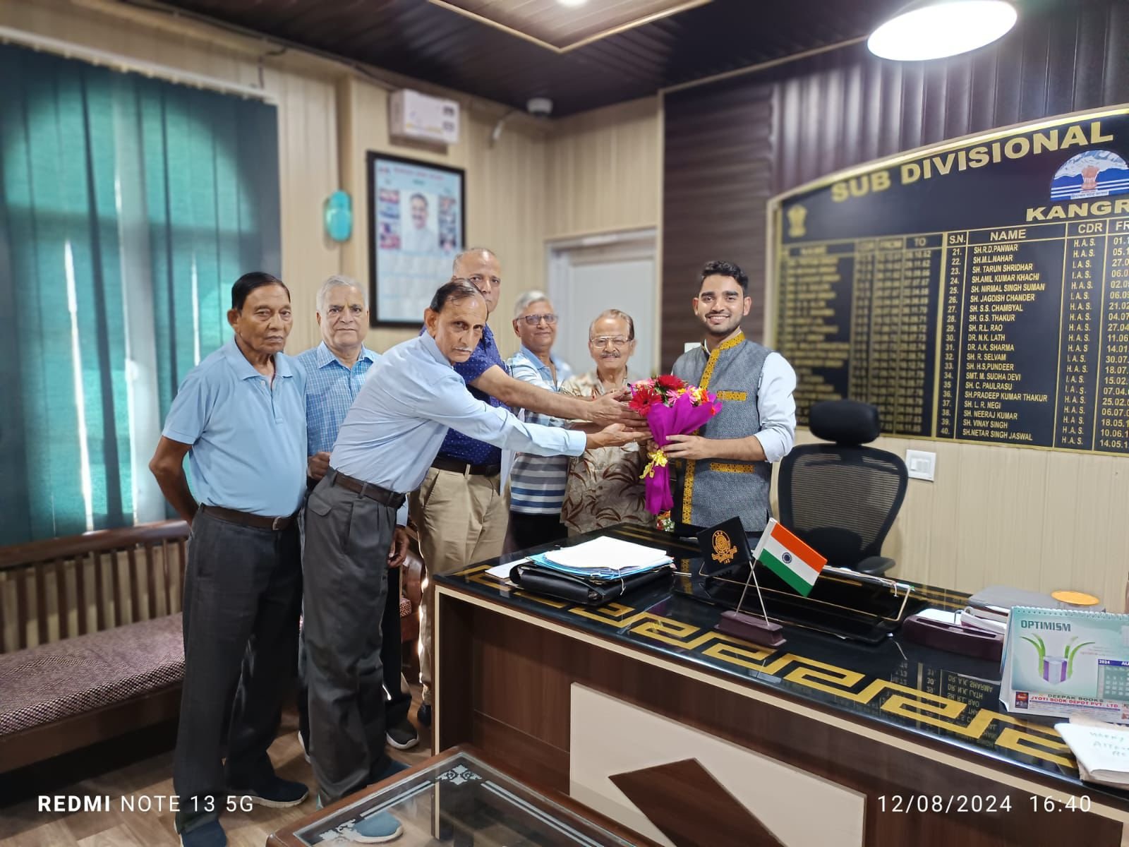 वरिष्ठ नागरिक कल्याण फाउंडेशन के प्रतिनिधिमंडल ने एसडीएम कांगड़ा को सौंपा ज्ञापन