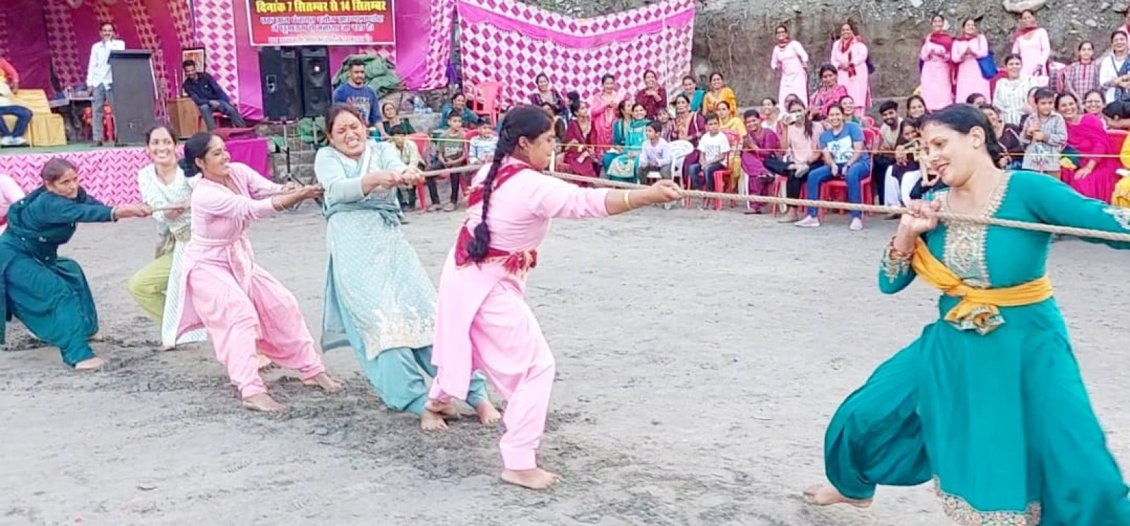 सात दिवसीय माता बूढ़ी भैरवा मेले में महिलाओं की सांस्कृतिक एवं खेलकूद प्रतियोगिताओं का हुआ समापन