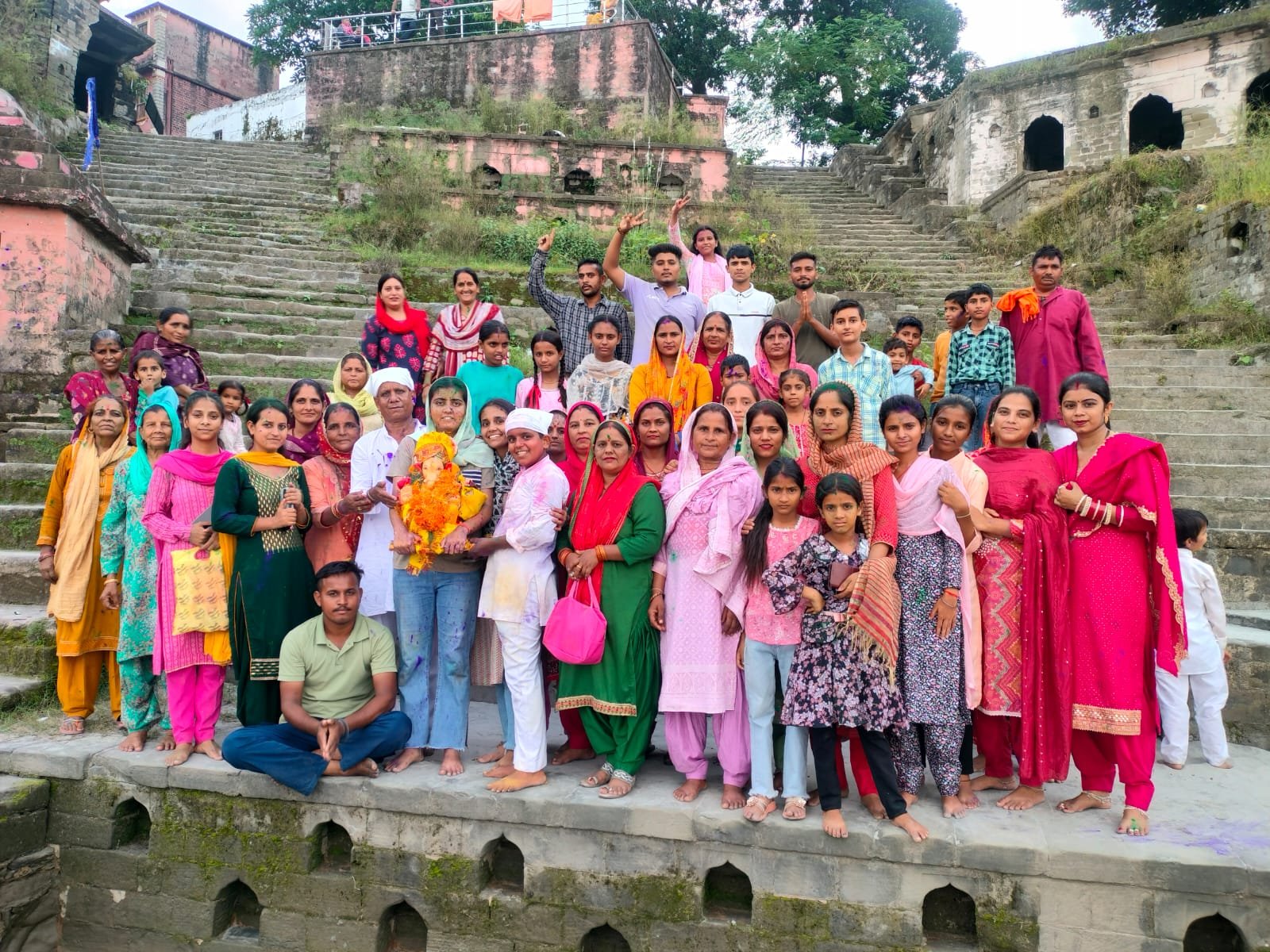 ज्वालामुखी में हर्षोउल्लास से निकली बप्पा की सवारी, ब्यास नदी में हुआ विसर्जन