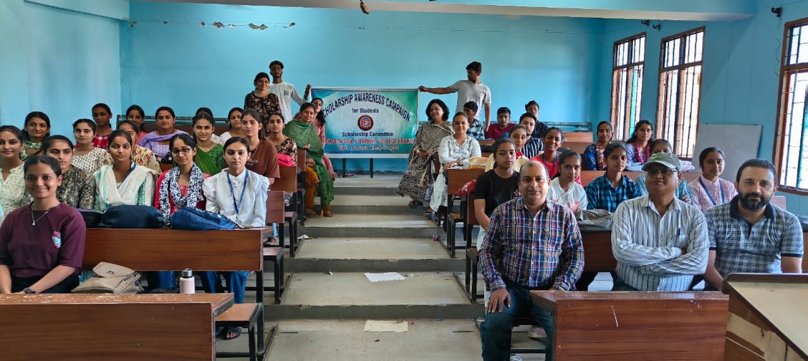 सिद्धार्थ कॉलेज में छात्रवृत्ति जागरूकता अभियान का किया आयोजन