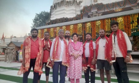 14 वर्षों से लगातार बज्रेश्वरी मंदिर में लंगर लगा रहे हैं किशन शर्मा