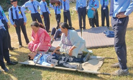 खोली स्कूल में किया ' मॉक ड्रिल ' का आयोजन