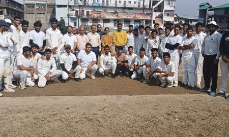 इंटर कॉलेज क्रिकेट प्रतियोगिता के दौरान पूल-सी में खेले गए दो मैच