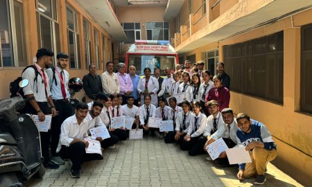 जीजीडीएसडी कॉलेज राजपुर में विद्यार्थियों ने किया रक्तदान