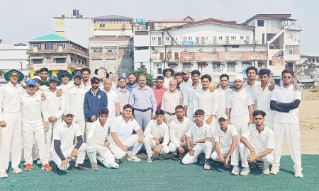 इंटर कॉलेज क्रिकेट प्रतियोगिता में कांगड़ा - धर्मशाला हुए आमने सामने