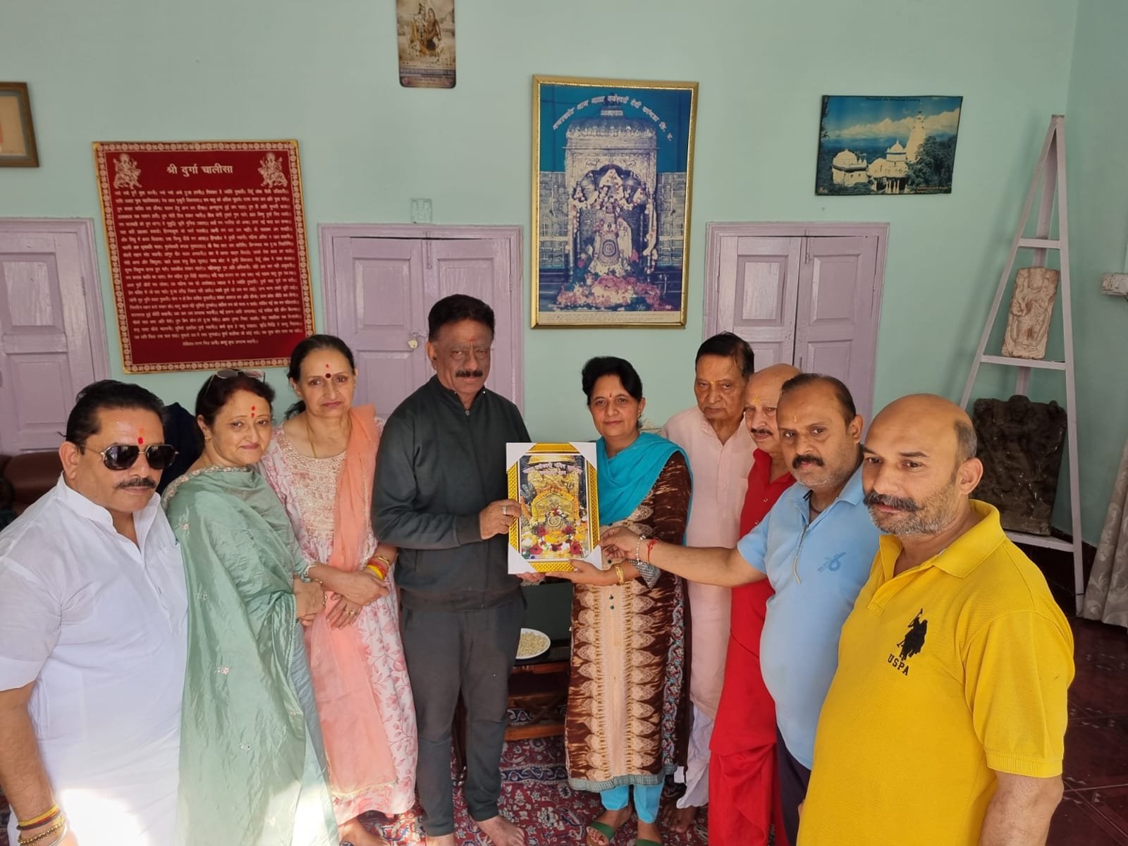 ठियोग के विधायक कुलदीप सिंह पहुंचे ब्रजेश्वरी मंदिर, नवाया शीश