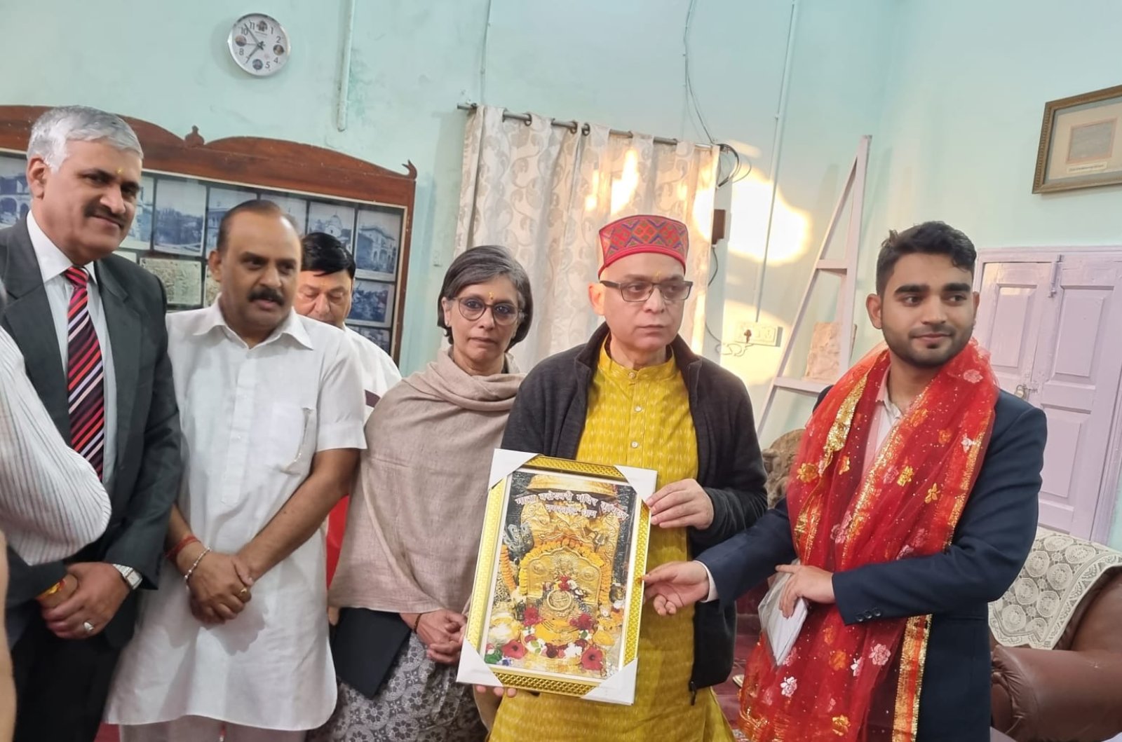 मुख्य न्यायाधीश राजीव शकधर ने ब्रजेश्वरी मंदिर कांगड़ा में टेका माथा