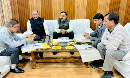 विश्व विद्यालय क्षेत्रीय केंद्र के पांच विद्यार्थियों का हुआ प्लेसमेंट