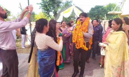 सुक्खू सरकार ने सकोह स्कूल के कमरों को दिलवाया बजट, नई सोलर लाइटें भी मंजूर