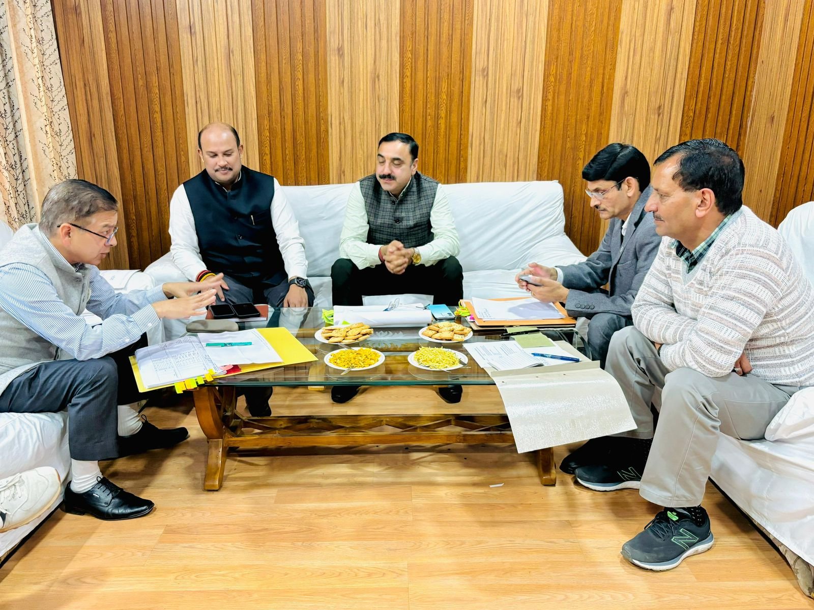 विश्व विद्यालय क्षेत्रीय केंद्र के पांच विद्यार्थियों का हुआ प्लेसमेंट
