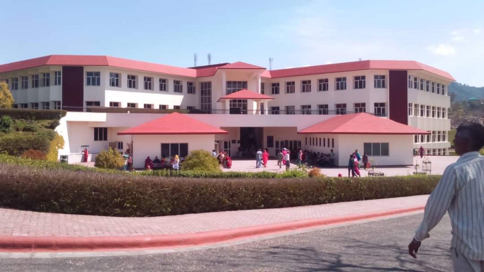 चैरिटेबल हॉस्पिटल राधास्वामी सत्संग ब्यास अस्पताल भोटा बंद होने के कगार पर