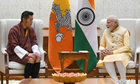 भूटान के राजा की भारत यात्रा, नेपाल के पीएम की बीजिंग यात्रा, बढ़ा रही कूटनीतिक प्रतिस्पर्धा