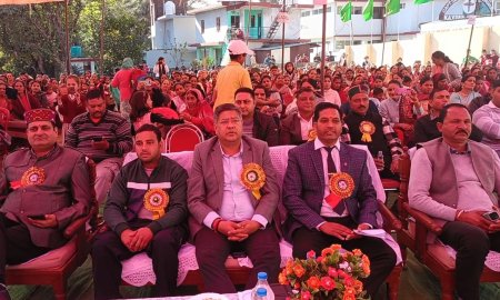 विधायक आशीष बुटेल ने नवाजे डाढ के होनहार