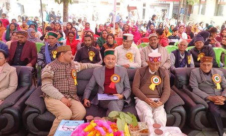 नादौन विकास कार्यों की जानकारी देने के लिए सीएम से मिले शम्मी सोनी