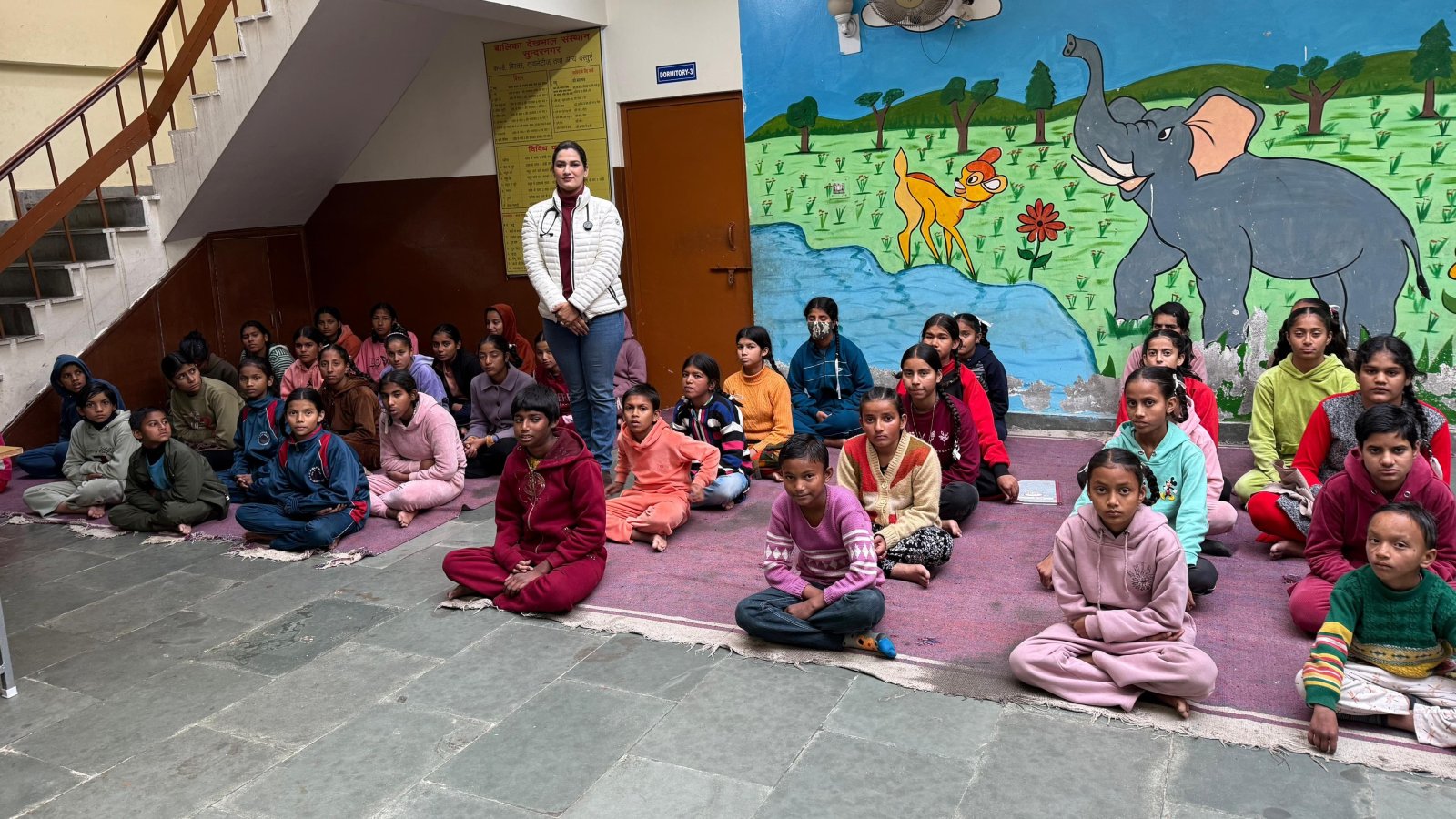 बालिका आश्रम सुंदरनगर की बच्चियों को मासिक धर्म स्वच्छता के बारे में दी जानकारी