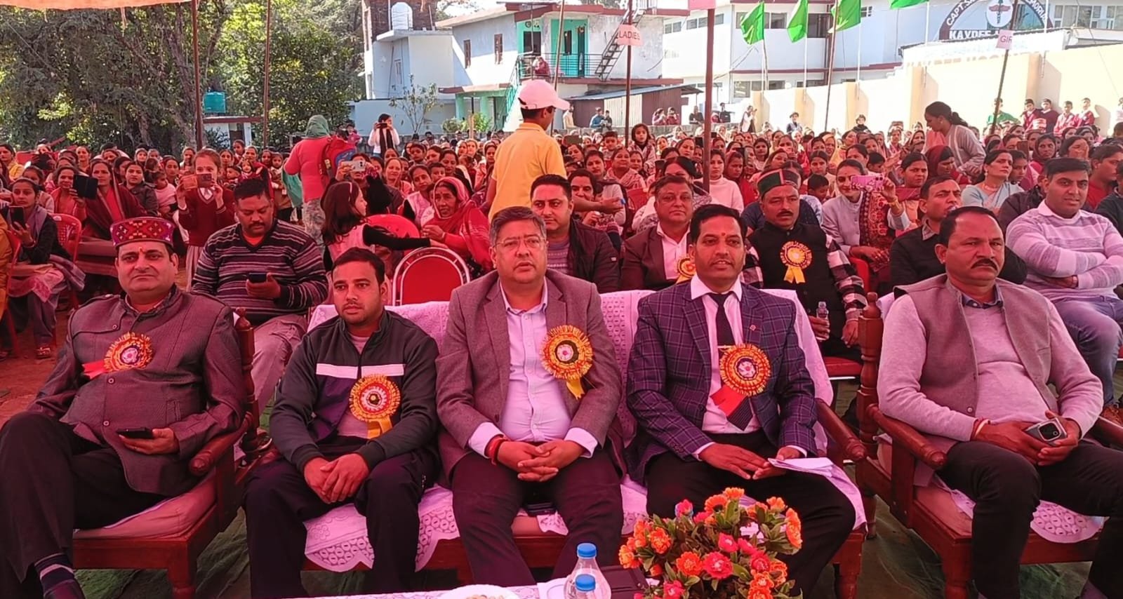विधायक आशीष बुटेल ने नवाजे डाढ के होनहार