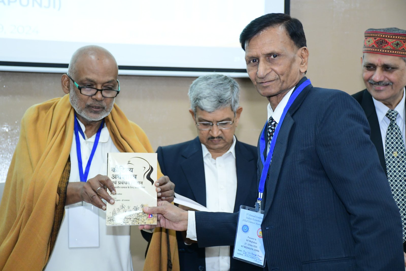 डॉ. प्रदीप कुमार ने एनआईटी चिरापूंजी में अनुवादित पुस्तक का किया विमोचन