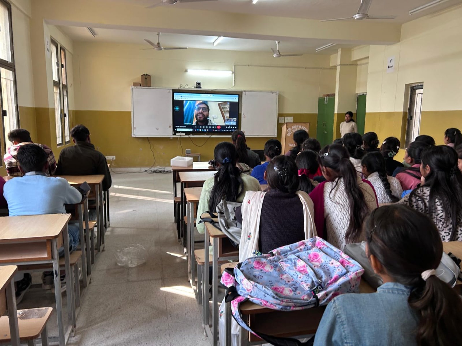 अटल बिहारी वाजपेयी राजकीय महाविद्यालय में आयोजित करियर काउंसलिंग सत्र,