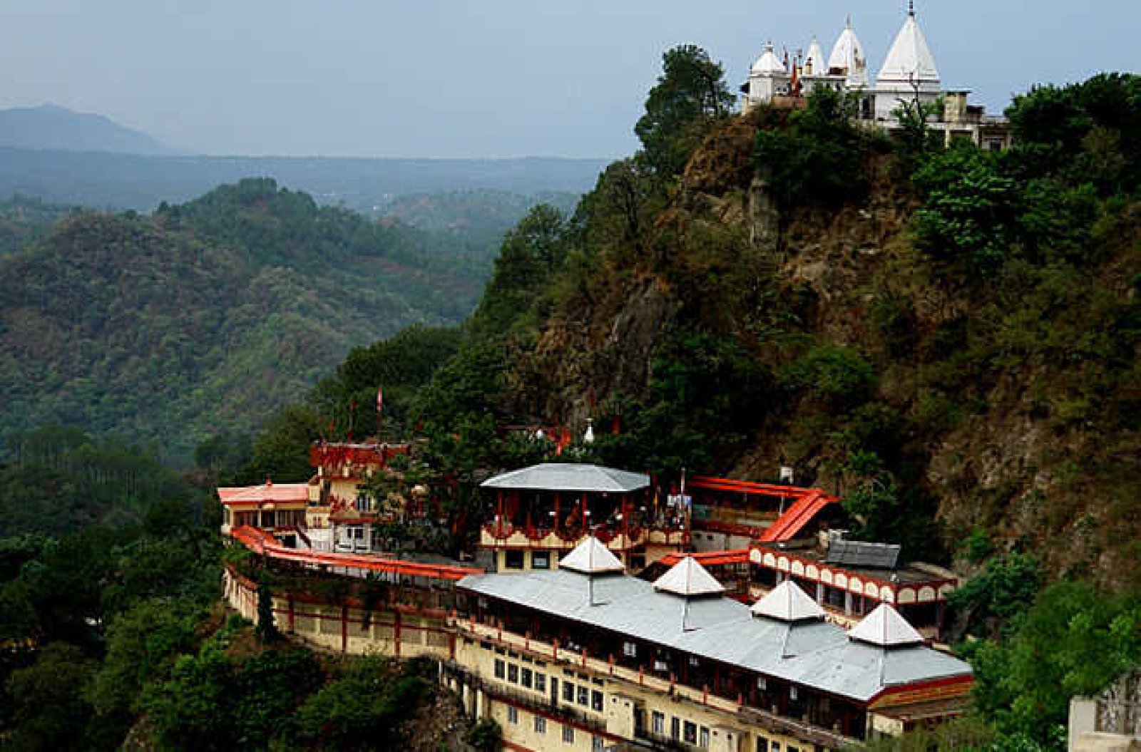 अब घर बैठे कर सकेंगे बाबा बालक नाथ देव सिद्ध मंदिर के लाइव दर्शन