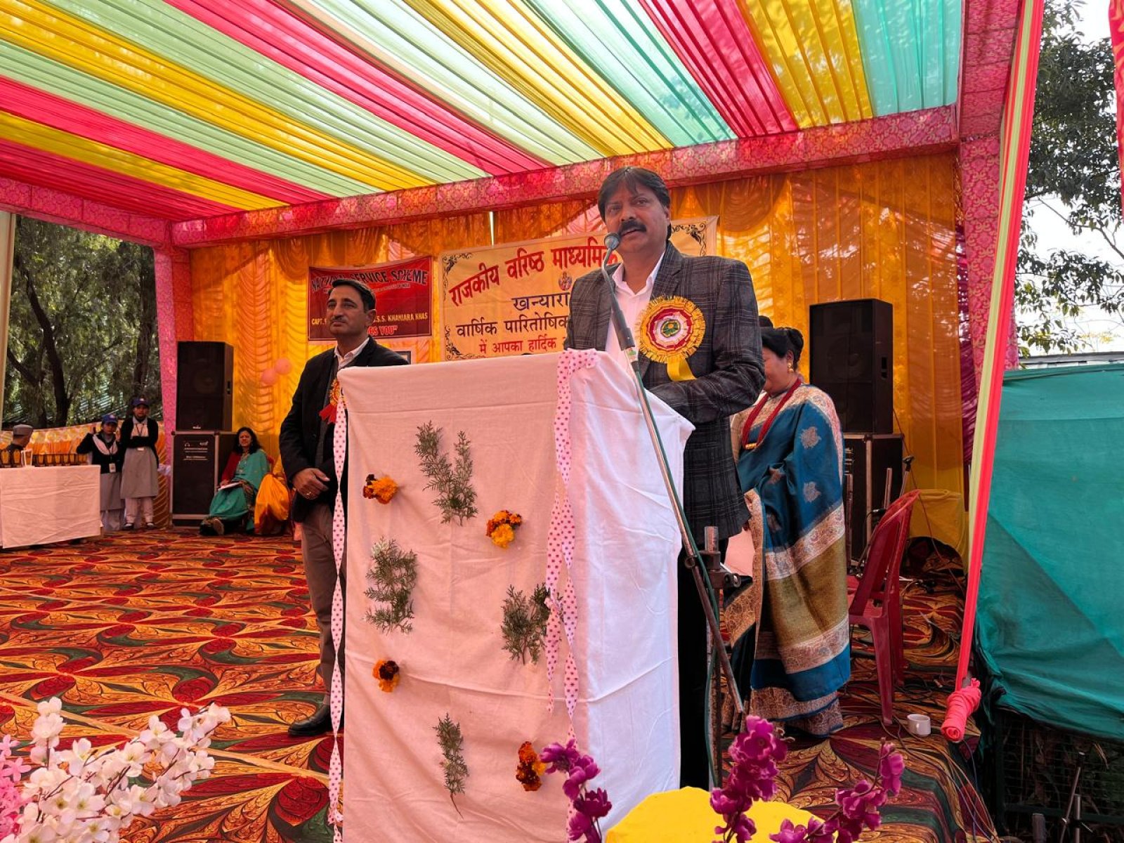 खनियारा स्कूल में बनेगी हाइटेक स्टेज, रास्ते को भी बजट का प्रावधान : देवेंद्र जग्गी