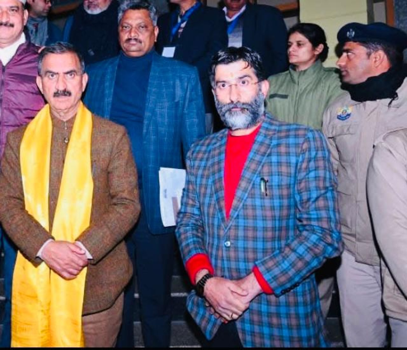 बलडूहक में सुनील शर्मा ने छात्रों को किया सम्मानित