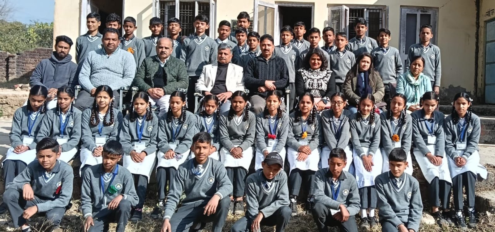 अटल बिहारी वाजपेयी राजकीय महाविद्यालय, तकीपुर द्वारा विद्यालय आत्मसात अभियान का शुभारंभ