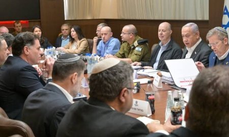 इजरायल सरकार ने गाजा में युद्धविराम समझौते को दी मंजूरी, बंधकों की रिहाई रविवार से शुरू