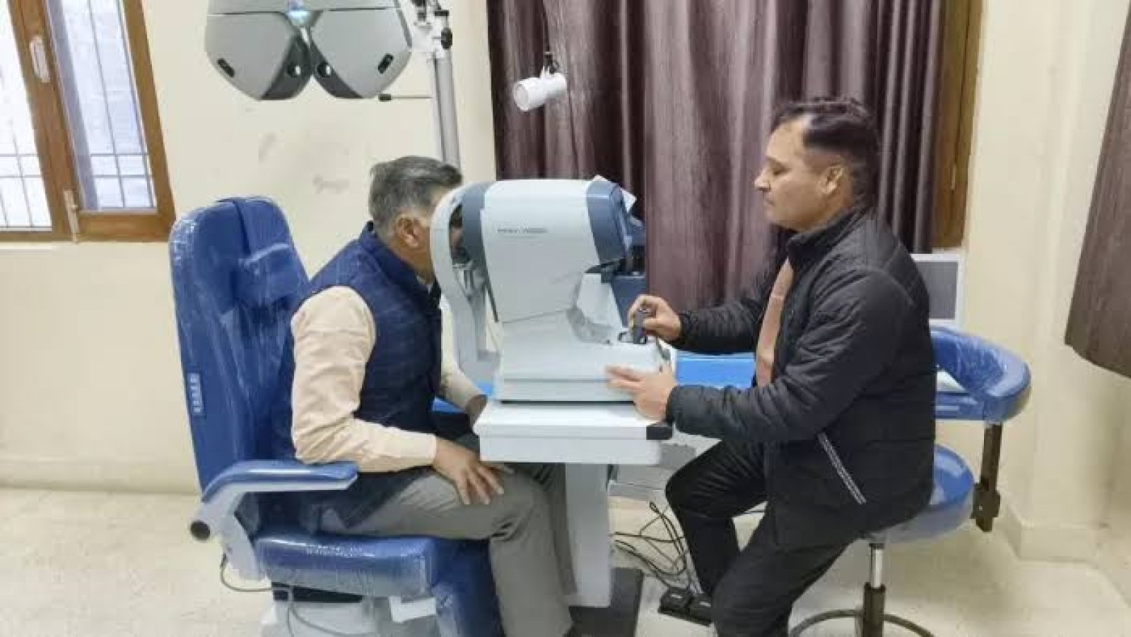 घुमारवीं अस्पताल में शुरू हुई रोबोटिक आई मशीन