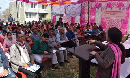 कृषि विज्ञान केंद्र बड़ा में किसान सम्मान समारोह का किया आयोजन, किसानों को दी गई आधुनिक कृषि जानकारी